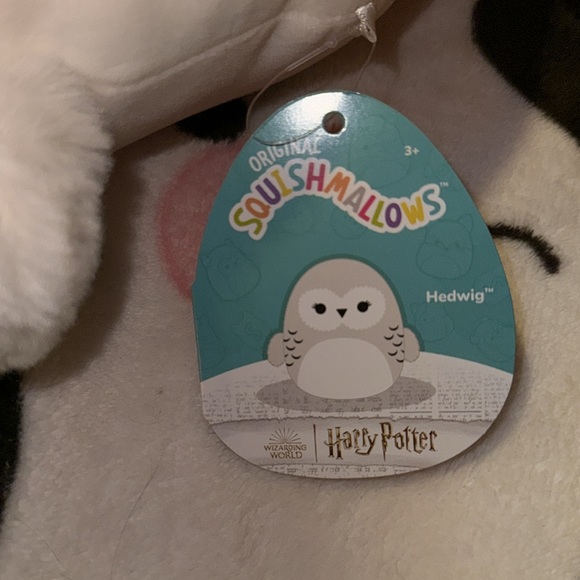 Hedwig the owl Harry Potter full 8 inch squishmallow - Picture 2 of 5